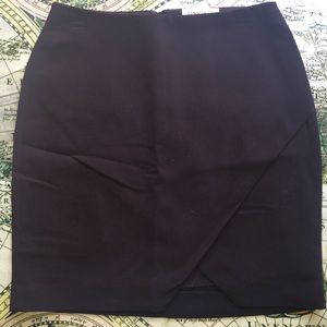 NWOT, Never Worn Deep Purple Business Skirt Size 4
